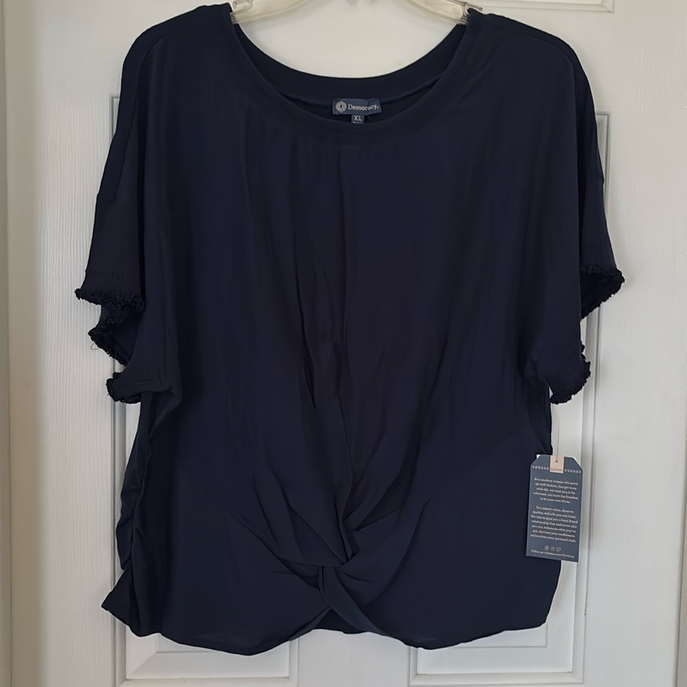 Navy top